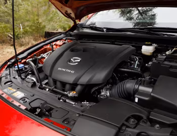 Bajo el capó 2020–pr. Mazda3 Skyactiv-G Hatchback [North America] (BP) '2019–pr.