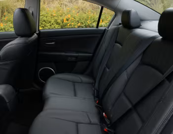 Інтэр'ер 2004–06 Mazda3 S Sedan [North America] (BK) '2003–06