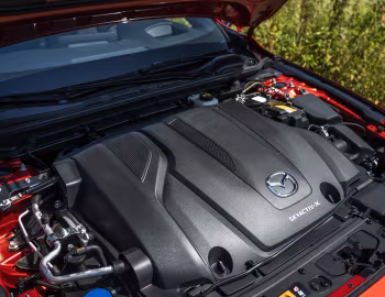 Bajo el capó Mazda3 Skyactiv-X Hatchback [Worldwide] (BP) '2019–pr.