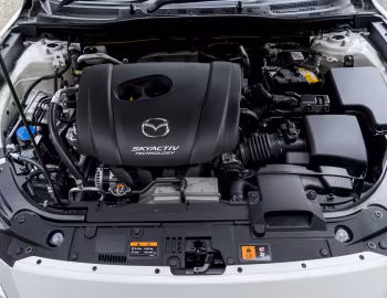 Bajo el capó Mazda3 "Sport Black" [UK-spec] (BM) '2016
