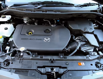 Bajo el capó Mazda5 "Sport Venture" (SAP) [UK-spec] (CW) '2014