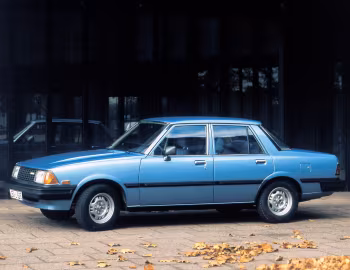 Mazda 626 Sedan (CB) '1980–82