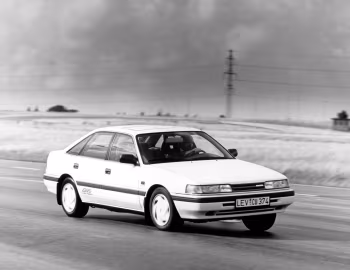 Mazda 626 4WS (GD) '1988–92