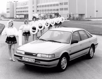 Mazda 626 Hatchback (GD) '1987–92