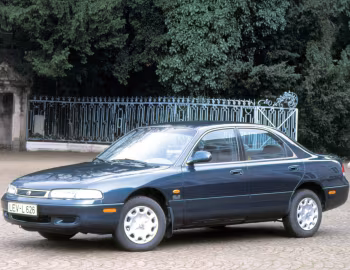 Mazda 626 Sedan (GE) '1992–97