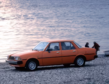 Mazda 626 Sedan (CB) '10.1978–80
