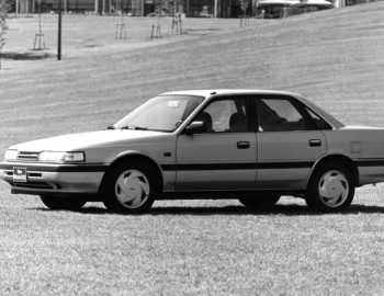 Mazda 626 Sedan (GD) '1987–92