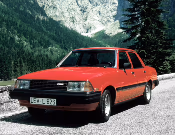 Mazda 626 Sedan (CB) '1980–82