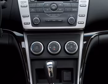 Інтэр'ер 2009–12 Mazda6 i SV [North America] (GH) '2008–12