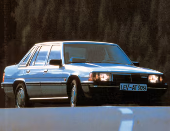 Mazda 929 Saloon '1982–84