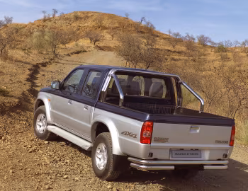 Mazda B2500 Turbo 4×4 Double Cab Accessorized '2002–06