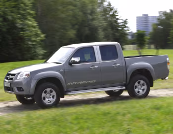 Mazda BT-50 Double Cab [UK-spec] (J97M) '2008–11