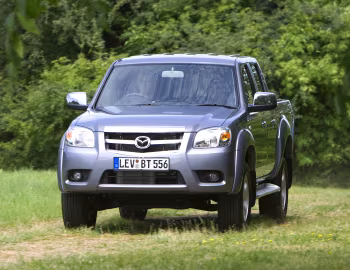 Mazda BT-50 Double Cab [UK-spec] (J97M) '2008–11