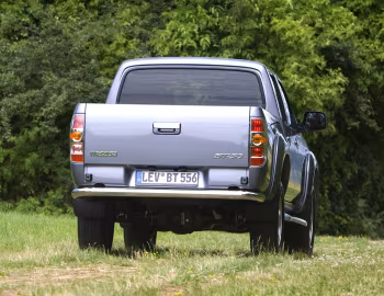 Mazda BT-50 Double Cab [UK-spec] (J97M) '2008–11