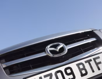 Mazda BT-50 Double Cab [UK-spec] (J97M) '2008–11