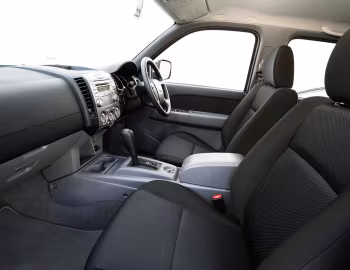 Interior Mazda BT-50 Double Cab [Australia] (J97M) '2008–11