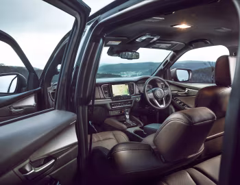 Interior Mazda BT-50 Double Cab [Australia] '2020–25