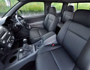 Interior Mazda BT-50 Double Cab [South Africa] (J97M) '2008–11