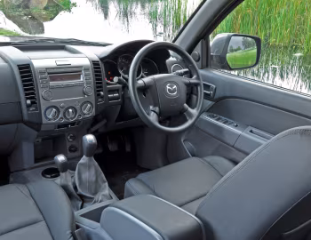 Interior Mazda BT-50 Double Cab [South Africa] (J97M) '2008–11