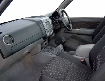 Interior Mazda BT-50 Drifter 3000D Single Cab (J97M) '2006–08
