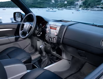 Interior Mazda BT-50 Freestyle Cab (J97M) '2008–11