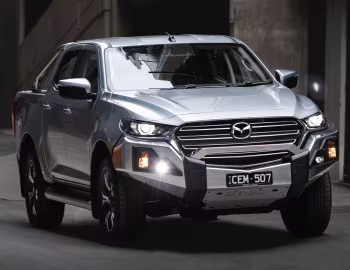 Mazda BT-50 LE Double Cab [Australia] '2023–25