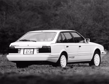 Mazda Capella Hatchback 2.0i Magnum Turbo Limited Edition (GCEP) '1985–87