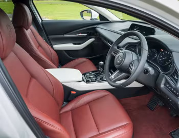 Interior Mazda CX-30 "100th Anniversary" [UK-spec] '2020