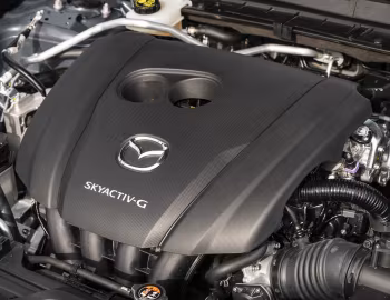 Bajo el capó Mazda CX-30 Skyactiv-G [UK-spec] '2019–pr.