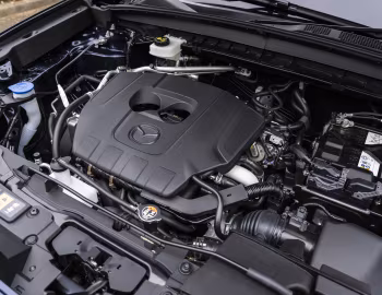 Bajo el capó Mazda CX-5 e-Skyactiv G Centre Line [UK-spec] '2026