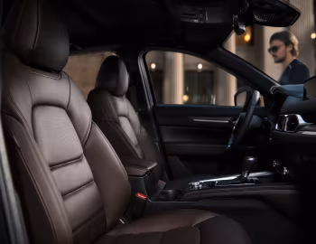 Intérieur 2019–21 Mazda CX-5 Signature [North America] (KF) '2018–21