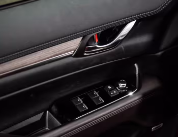 Intérieur 2019–21 Mazda CX-5 Signature [North America] (KF) '2018–21