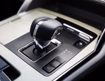Interior Mazda CX-60 e-Skyactiv PHEV AWD [Australia] '2022–pr.