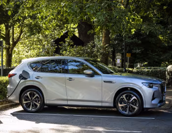 Mazda CX-60 e-Skyactiv PHEV AWD Takumi [UK-spec] '2022–pr.