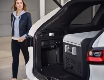 Ambos 2025–pr. Mazda CX-70 e-Skyactiv PHEV AWD [North America] '2024–pr.