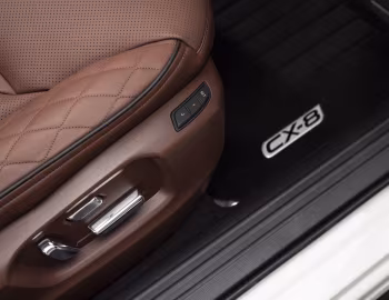 Interior Mazda CX-8 [Australia] '2021–22