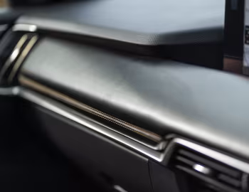 Interior Mazda CX-80 e-Skyactiv PHEV AWD Homura Plus [UK-spec] '2024–pr.