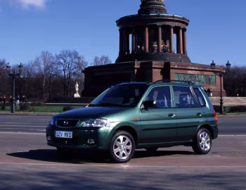 Mazda Demio Exclusive [EU-spec] (DW3W/DW5W) '2000–03
