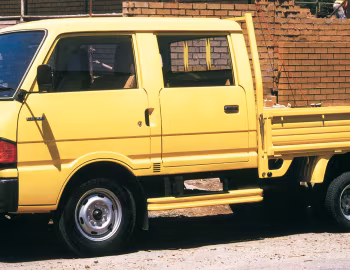 Mazda E2000 Double Cab Pickup [UK-spec] '1983–89