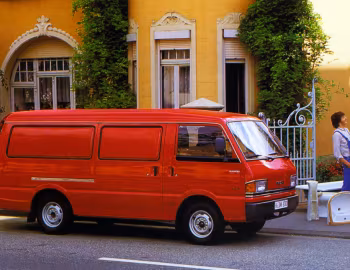 Mazda E2200 Van '1983–89