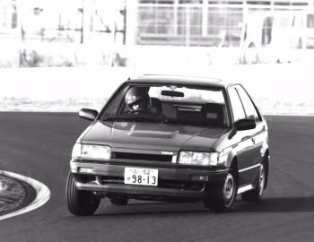 Mazda Familia 4WD Turbo (BF) '01.1985–89