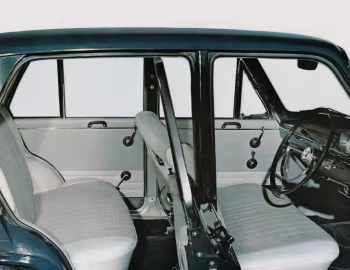 Interior Mazda Familia 800 Sedan '10.1964–11.1967