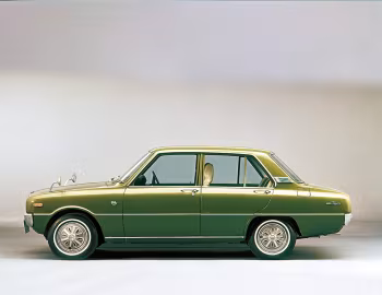 Mazda Familia Presto 1300 Sedan GL (FA3TS) '09.1973–02.1976