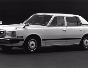 Mazda Luce 4-door Sedan (LA4) '10.1979–09.1981