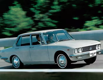 Mazda 1500 Sedan '07.1966–03.1973