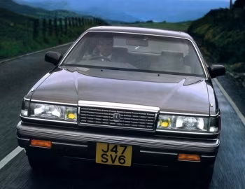 Mazda Luce 4-door Hardtop '09.1986–91