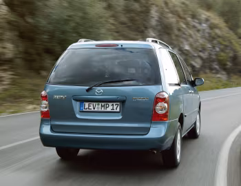 Mazda MPV [Worldwide] '2003–06