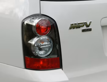 2004–06 Mazda MPV [North America] '2003–06