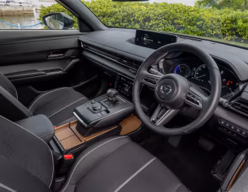Interior Mazda MX-30 e-Skyactiv R-EV [Japan] '06.2023–pr.