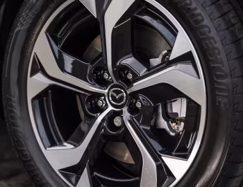Mazda MX-30 e-Skyactiv R-EV Exclusive-Line [UK-spec] '2023–pr.
